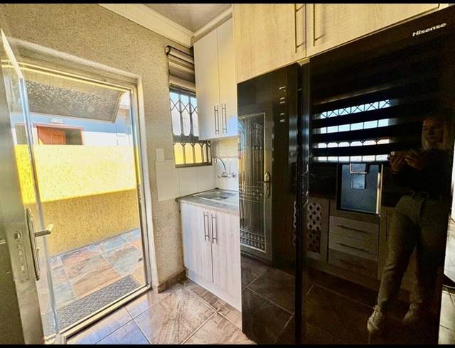 4 BEDROOM HOUSE FOR SALE IN VANDERBIJLPARK CE 3